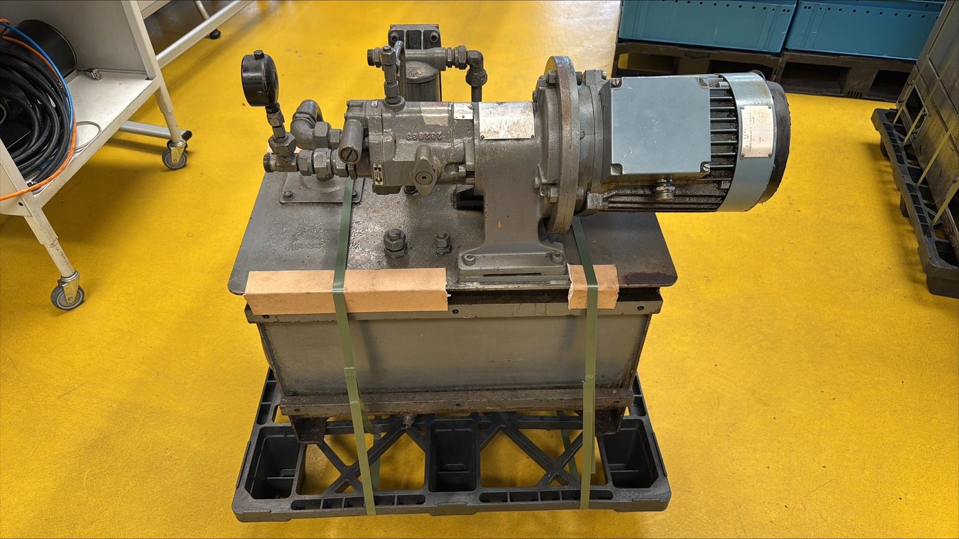 LIDKÖPING 2C — Spitzenlose Rundschleifmaschine (1975) — 10